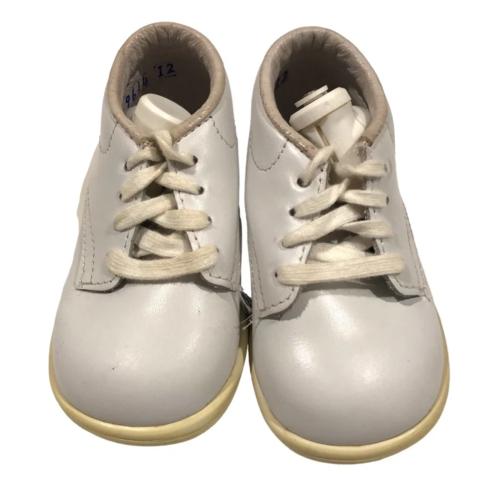 White Leather Foot Mates Size 3